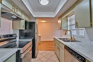 8204 SW 13th Rd, Gainesville, FL 32607 - Photo 7