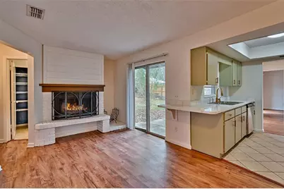 8204 SW 13th Road, Gainesville, FL 32607 - Photo 11