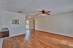 8204 SW 13th Rd, Gainesville, FL 32607 - Photo 3