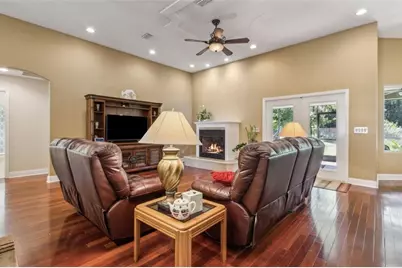 166 Mount Royal Avenue, Crescent City, FL 32112 - Photo 17