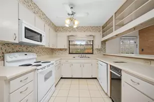 412 NW 46th St, Gainesville, FL 32607 - Photo 11