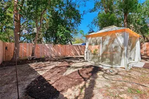 318 NE 19th St, Gainesville, FL 32641 - Photo 31