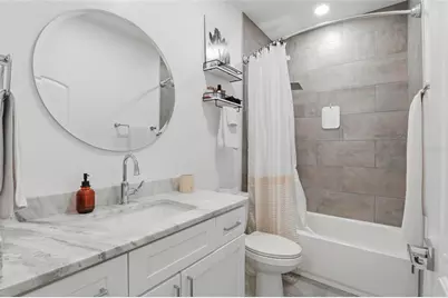 318 NE 19th Street, Gainesville, FL 32641 - Photo 23