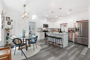 318 NE 19th St, Gainesville, FL 32641 - Photo 11