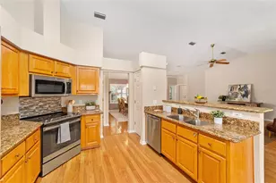 4031 NW 34th Dr, Gainesville, FL 32605 - Photo 11