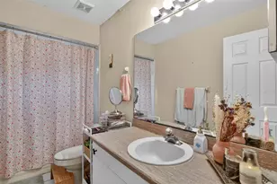 305 NW 28 St, Gainesville, FL 32607 - Photo 31