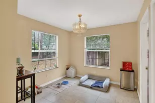 305 NW 28 St, Gainesville, FL 32607 - Photo 15