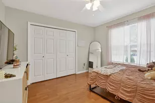 305 NW 28 St, Gainesville, FL 32607 - Photo 27