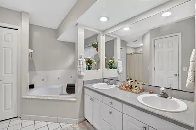 305 NW 28th Street, Gainesville, FL 32607 - Photo 23