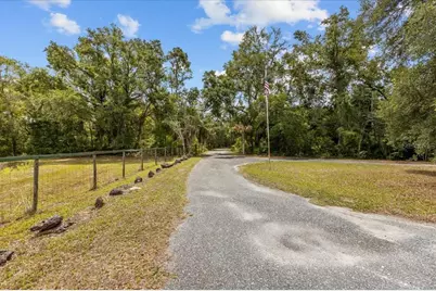 303/305 NE 290th Avenue, Old Town, FL 32680 - Photo 13