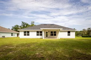569 SW Bellflower Dr, Lake City, FL 32024 - Photo 7