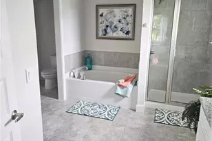 569 SW Bellflower Dr, Lake City, FL 32024 - Photo 5