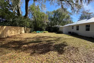 2034 NW 7th Ln, Gainesville, FL 32603 - Photo 23