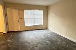 2626 SW 31st Pl, Gainesville, FL 32608 - Photo 3