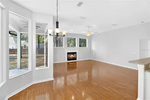 922 SW 88th St, Gainesville, FL 32607 - Photo 11