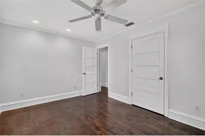 433 SE 7th Street, Gainesville, FL 32601 - Photo 17