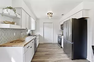 710 NW 253rd St, Newberry, FL 32669 - Photo 15