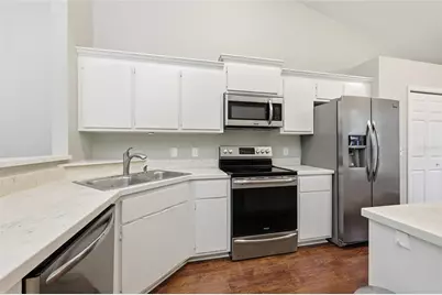 5052 SW 9th Lane, Gainesville, FL 32607 - Photo 11