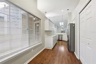 5052 SW 9th Ln, Gainesville, FL 32607 - Photo 13