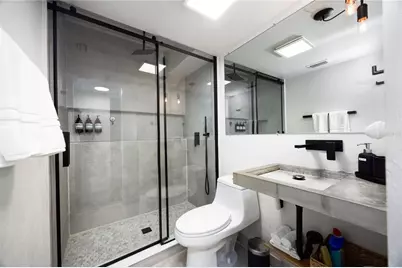 1700 SW 16th Court #E2, Gainesville, FL 32608 - Photo 15