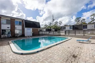 1700 SW 16th Ct, Gainesville, FL 32608 - Photo 21