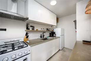 1700 SW 16th Ct, Gainesville, FL 32608 - Photo 11