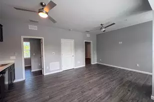 204 NW 18th St, Gainesville, FL 32603 - Photo 5