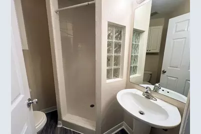 3911 SW 27th Street #8, Gainesville, FL 32608 - Photo 5