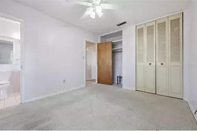 2049 NE 15th Street, Gainesville, FL 32609 - Photo 17