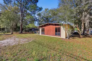2049 NE 15th St, Gainesville, FL 32609 - Photo 21