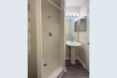 3911 SW 27th Street #10, Gainesville, FL 32608 - Photo 5