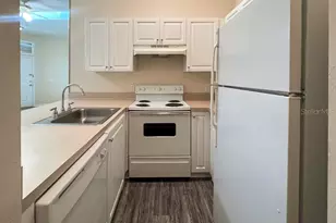 3911 SW 27th St, Gainesville, FL 32608 - Photo 9