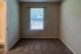 3911 SW 27th St, Gainesville, FL 32608 - Photo 11