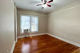 208 NE 4 St, Gainesville, FL 32601 - Photo 13