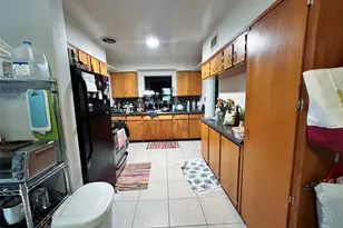 630 NW 36th St, Gainesville, FL 32607 - Photo 5