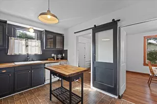 396 NW Hillsboro St, Lake City, FL 32055 - Photo 9