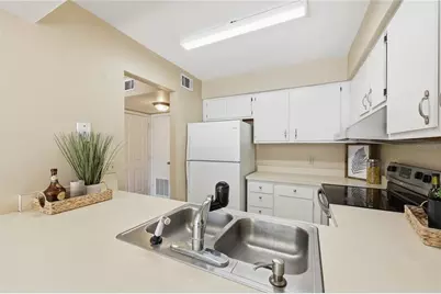 4427 SW 21st Lane, Gainesville, FL 32607 - Photo 9