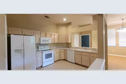 10050 SW 52nd Road, Gainesville, FL 32608 - Photo 11