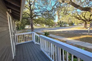 107 NE 15th St, Gainesville, FL 32641 - Photo 3