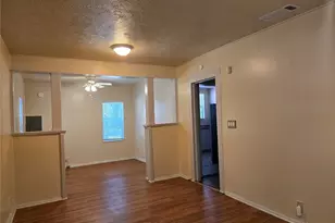 107 NE 15th St, Gainesville, FL 32641 - Photo 9