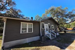 107 NE 15th St, Gainesville, FL 32641 - Photo 27