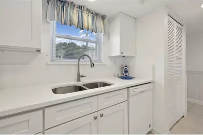 125 River Bend Place #D, Welaka, FL 32193 - Photo 13