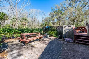 383 NE 355th Ave, Old Town, FL 32680 - Photo 9