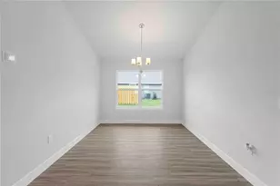 593 SW Bellflower Dr, Lake City, FL 32024 - Photo 9