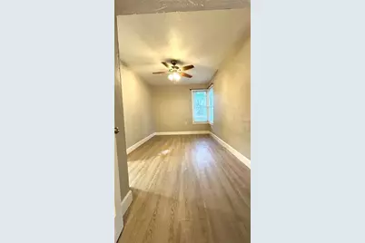 821 NE 8th Avenue, Gainesville, FL 32601 - Photo 9