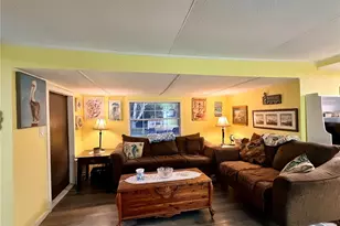 498 King Charles Cir, Deland, FL 32724 - Photo 5