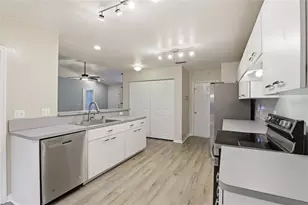 4526 NW 36th St, Gainesville, FL 32605 - Photo 13