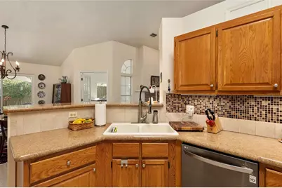 2333 NW 41st Avenue, Gainesville, FL 32605 - Photo 19