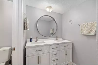 2811 SW Archer Road #V187, Gainesville, FL 32608 - Photo 15