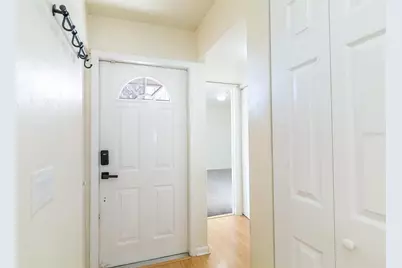 5528 SW 4th Place #5528, Gainesville, FL 32607 - Photo 7